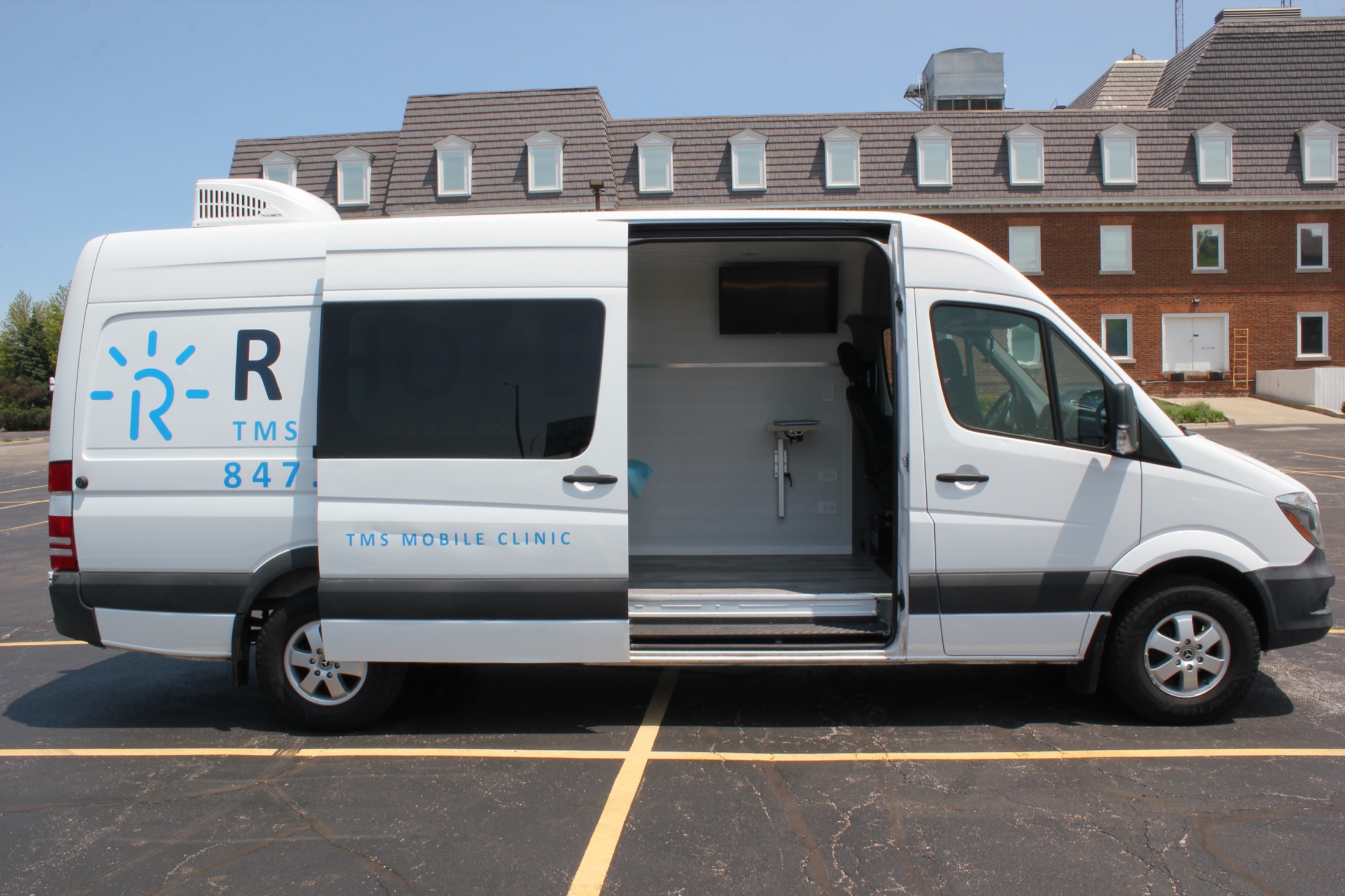 R Hope mobile TMS clinic van